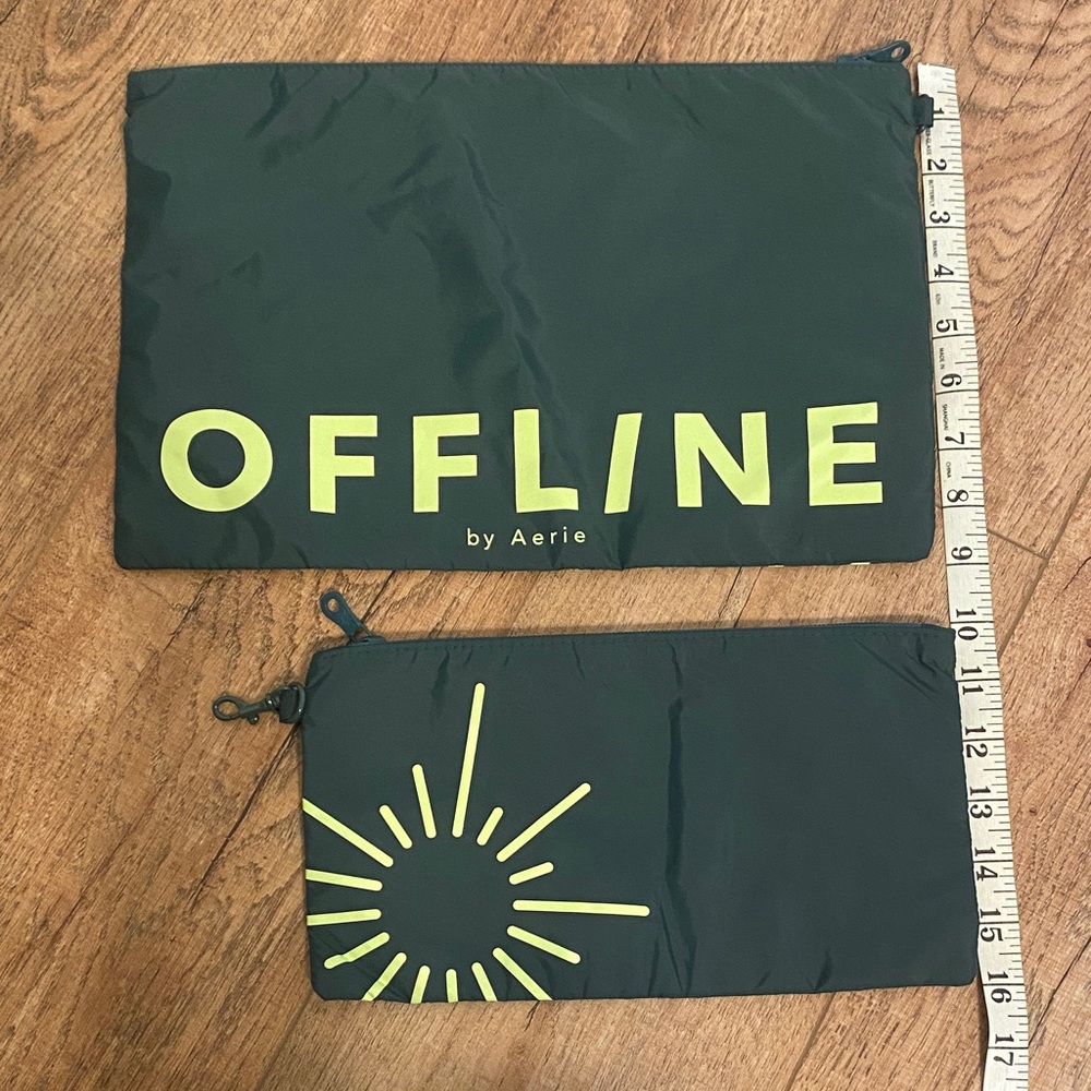 OFFLINE by Aerie Pouch Set